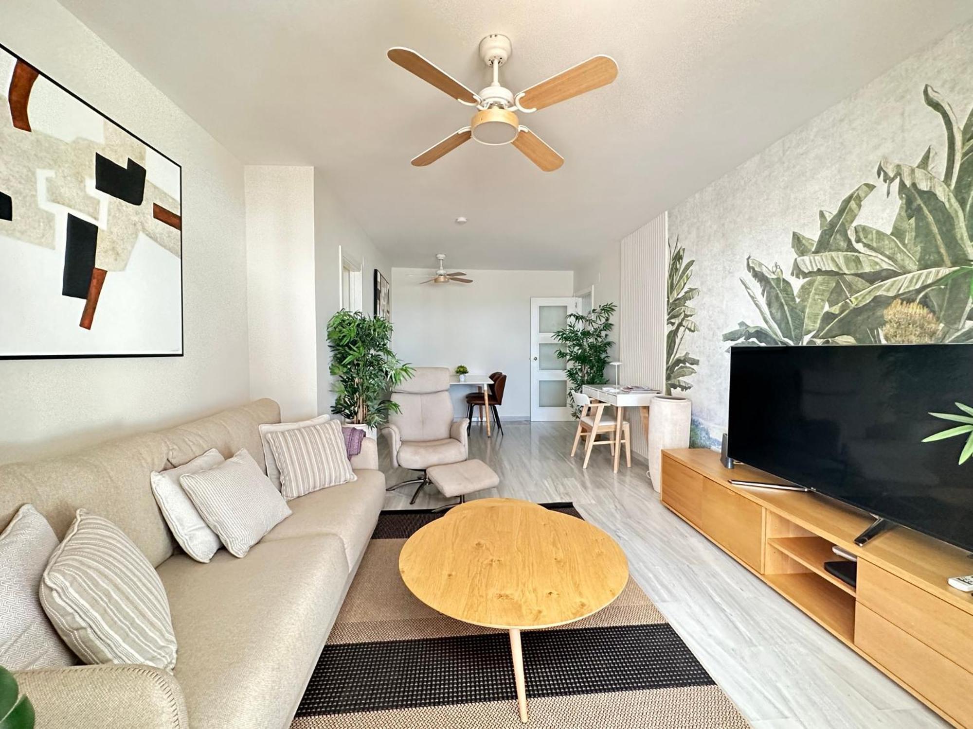 2 Bed Penthouse With Sea View Διαμέρισμα Τορρεμολίνος Εξωτερικό φωτογραφία