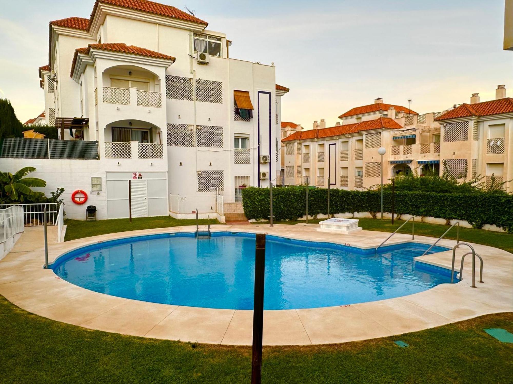 2 Bed Penthouse With Sea View Διαμέρισμα Τορρεμολίνος Εξωτερικό φωτογραφία